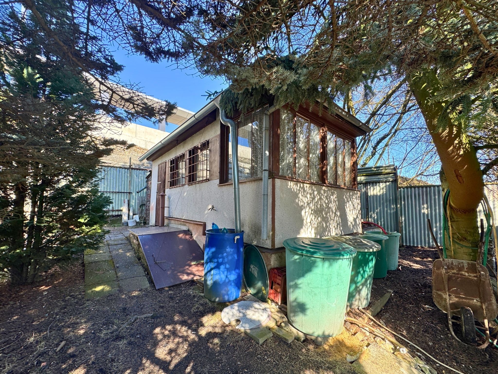 Chata v soukromí s jižní zahradou a krásným výhledem