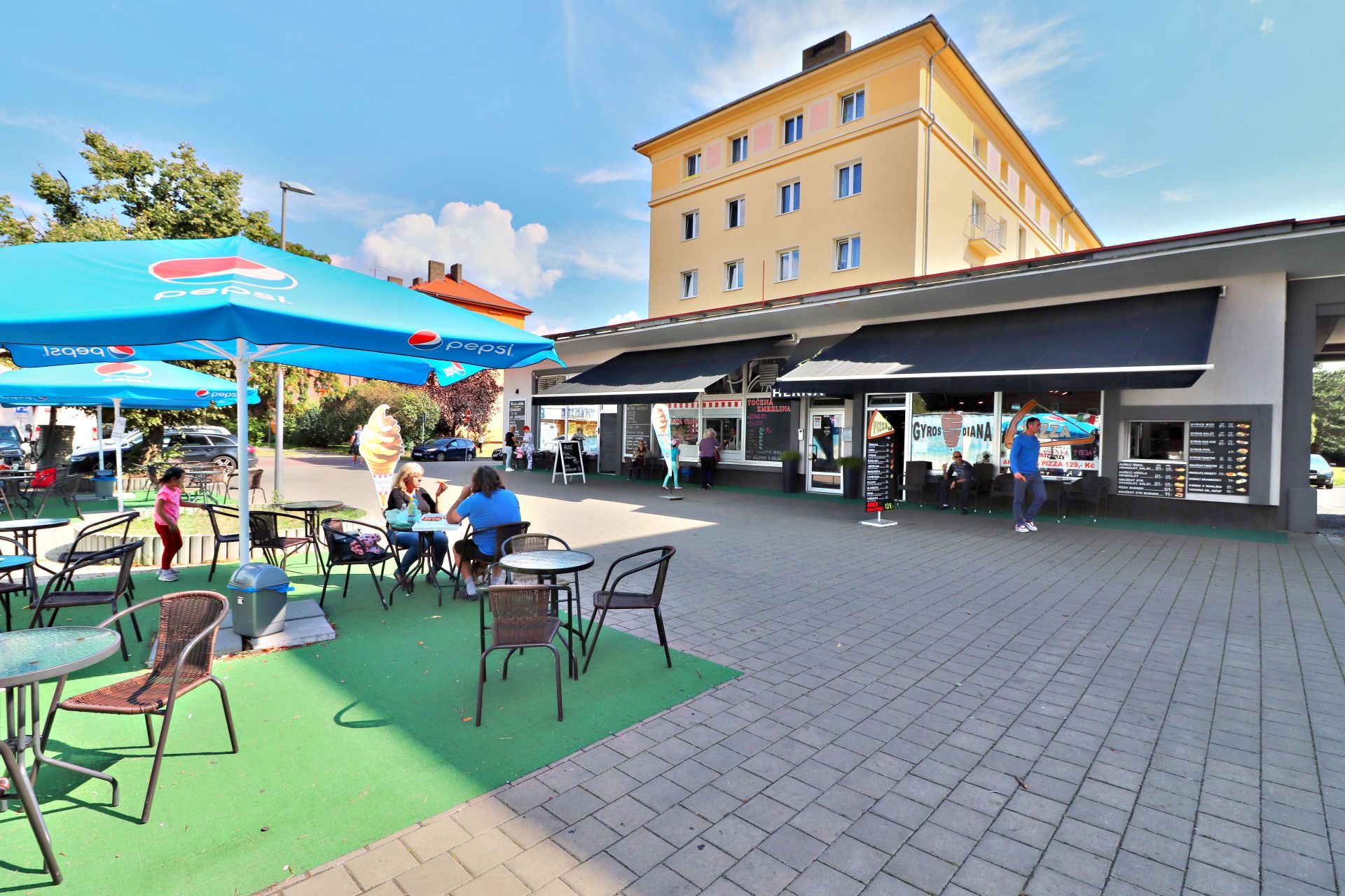 Prodej komerčního prostoru, 346 m2, Kladno