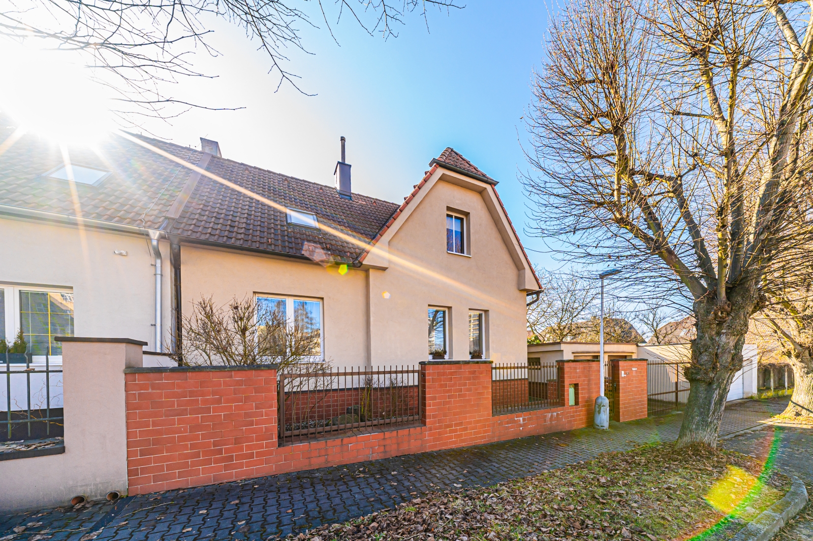 Prodej dvougeneračního rodinného domu, U zastávky, Kladno Rozdělov, 176 m2