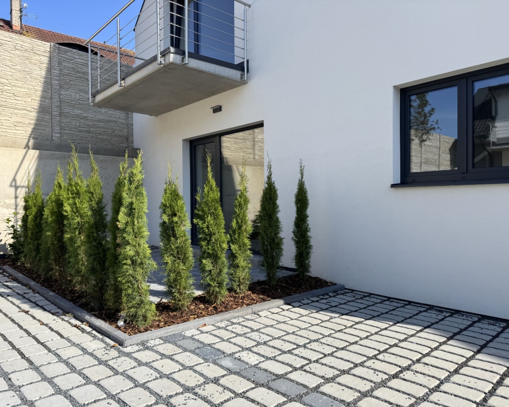 Prodej bytu 3+kk 74,3 m2, lodžie 5,7 m2, Dolany u Kladna